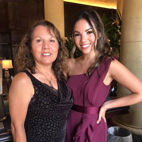 Meet your Posher, Gabrielle - Picture 1 of 1